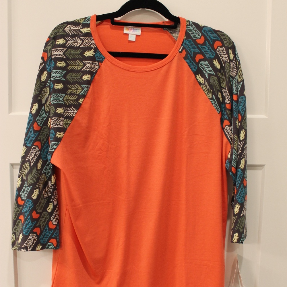 LuLaRoe Randy top - NWT